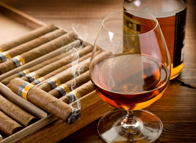 烟酒茶，非一家——从健康视角看酒的独特角色